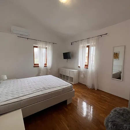 Family Friendly House With A Swimming Pool Butkovici, Istria - Sredisnja Istra - 22788 Svetvincenat